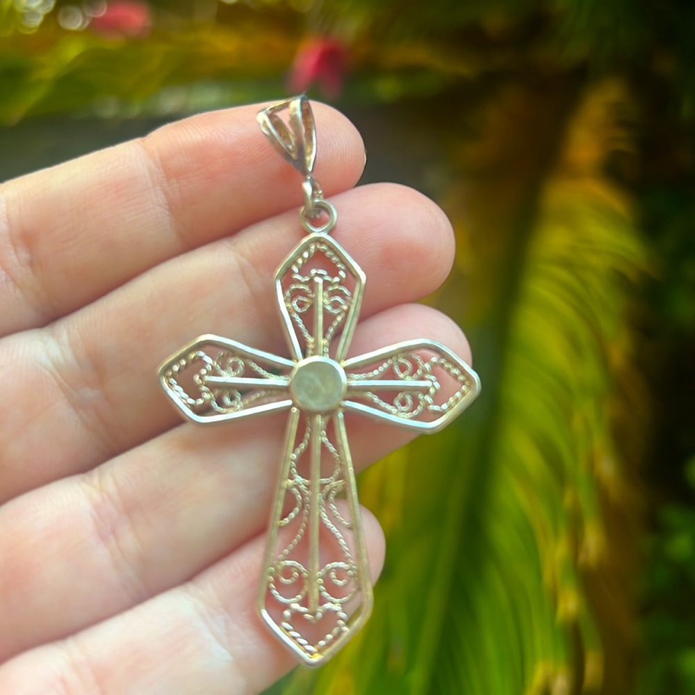 Vintage Silver Filigree Pendant Cross